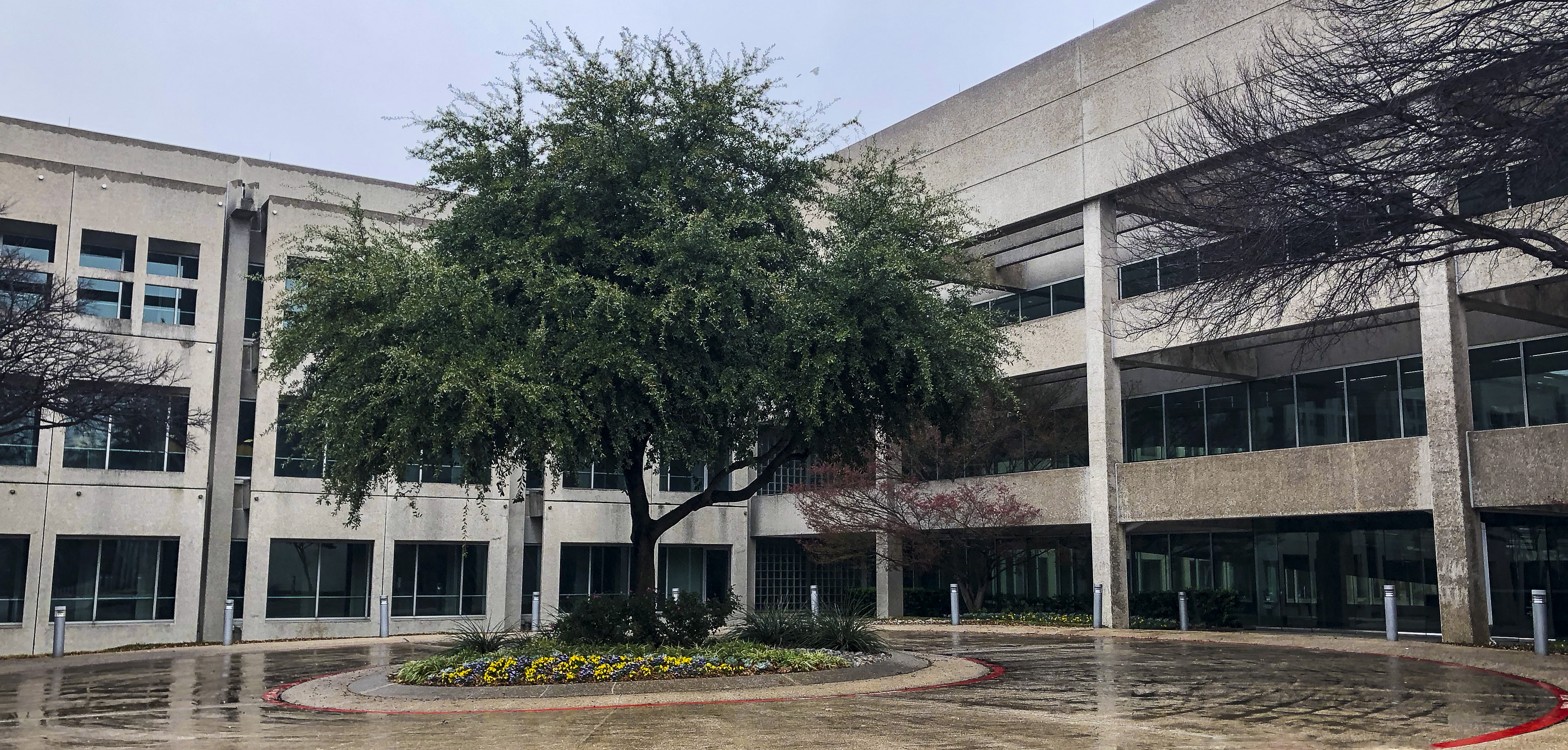 The workspace will be located in the Las Colinas Office Center submarket. [Photo: Courtesy Varidesk]