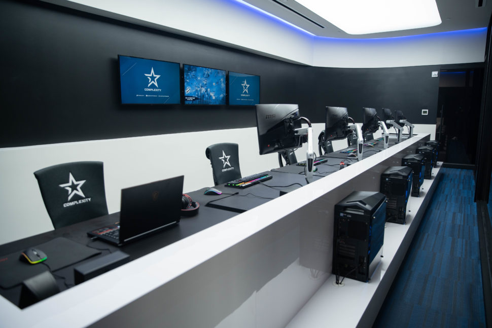 Top 7 Benefits of a Gaming Center for Aspiring Esports Teams - GameSync  Consulting