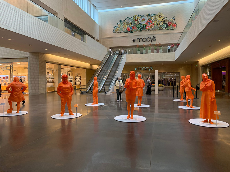 Dallas' NorthPark Center Unveils 100+ 3-D Printed Statues for Special  Exhibition