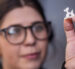 A balloon dog—but sturdier. UT Dallas researchers 3D-printed this foam figure to demonstrate the material’s strength, recyclability, and potential for shaping complex, customizable designs.