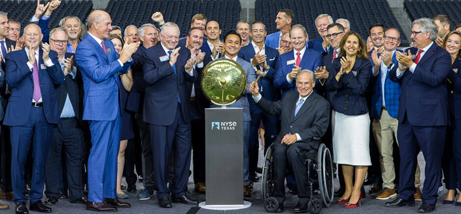 NYSE Texas Launch: Texas Governor Greg Abbott rings "The Closing Bell" at AT&T Stadium in Arlington with Lynn Martin, Jerry Jones, John Stankey, and Texas founding members on August 20, 2025. [Photo: NYSE]