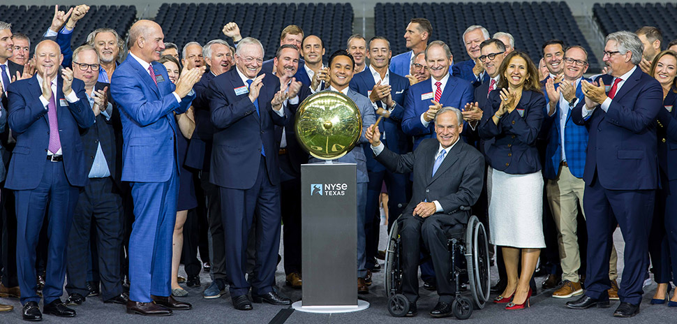 NYSE Texas Launch: Texas Governor Greg Abbott rings "The Closing Bell" at AT&T Stadium in Arlington with Lynn Martin, Jerry Jones, John Stankey, and Texas founding members on August 20, 2025. [Photo: NYSE]
