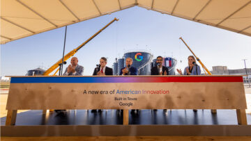 At Google’s Midlothian data center on Nov. 14, Google executives joined Texas Governor Greg Abbott and other government leaders to announce the company’s $40 billion Texas investment. [Photo: Google]