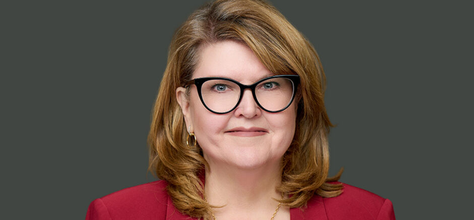 Helen Carona headshot