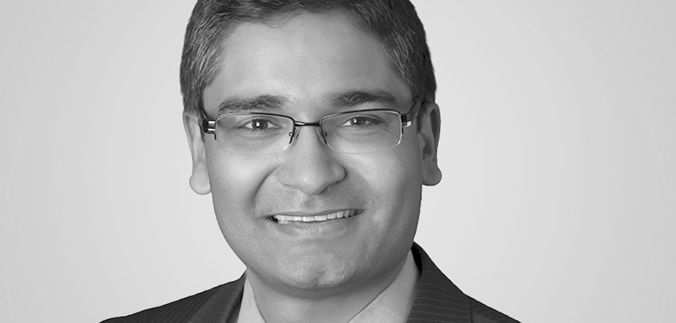Amadaly Hosseinburgs headshot