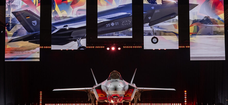 Front view of F35 Fighter